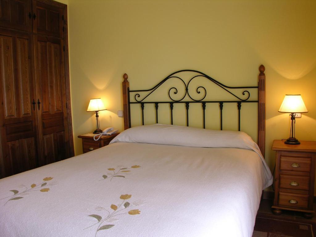 Barajas de Gredos Hotel Rural La Dehesilla חדר תמונה